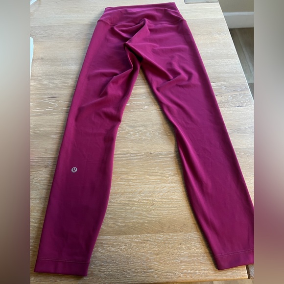 👛🩷LULULEMON MAGENTA WUNDER TRAINER 25” LEGGINGS🩷👛 - Picture 5 of 5